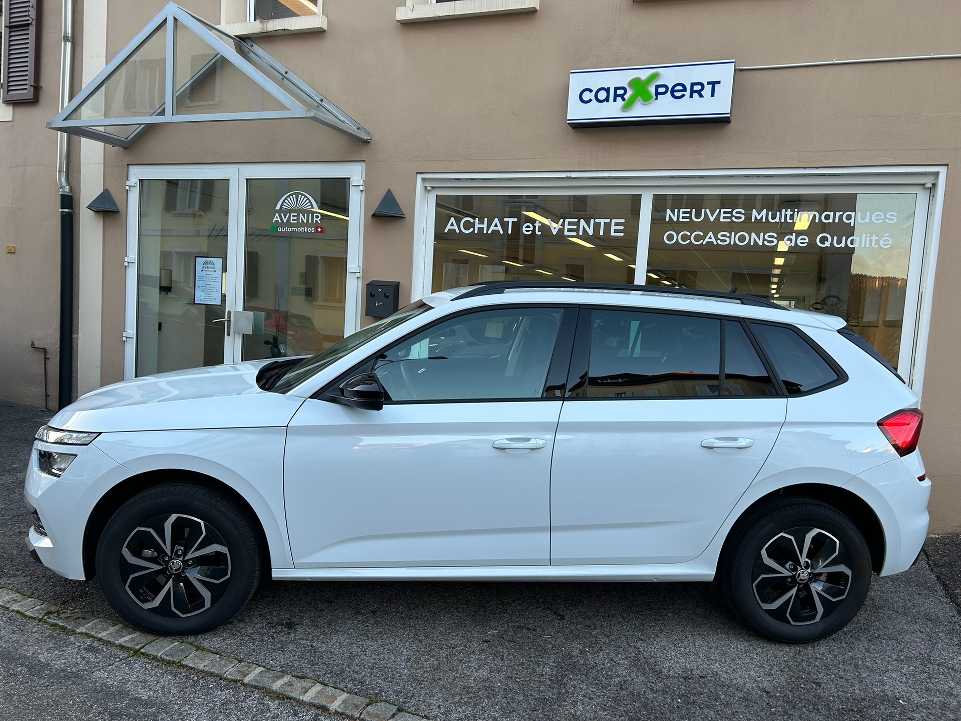 SKODA Kamiq 1.0 TSI Ambition DSG-image-1