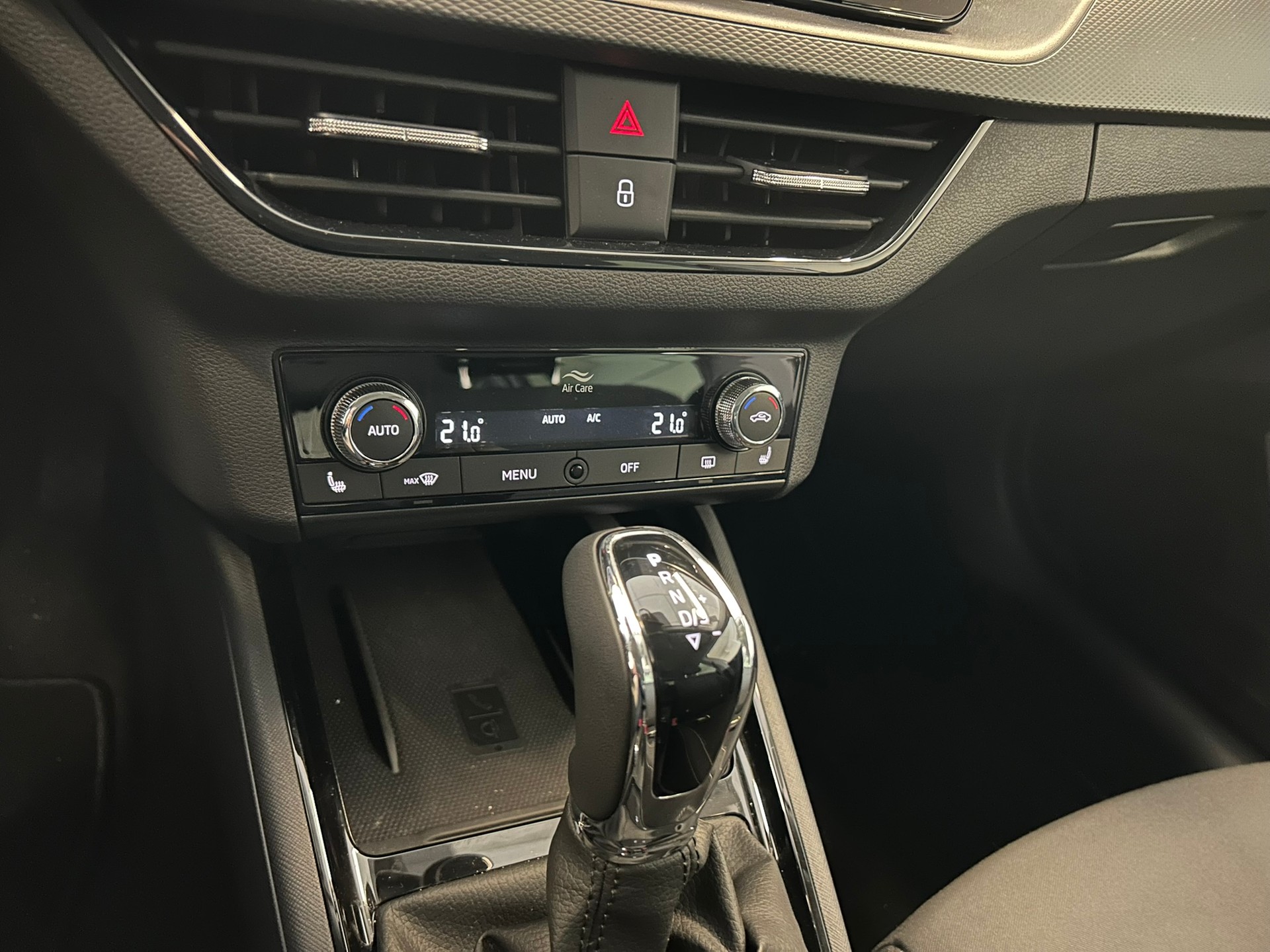SKODA Kamiq 1.0 TSI Ambition DSG-image-11