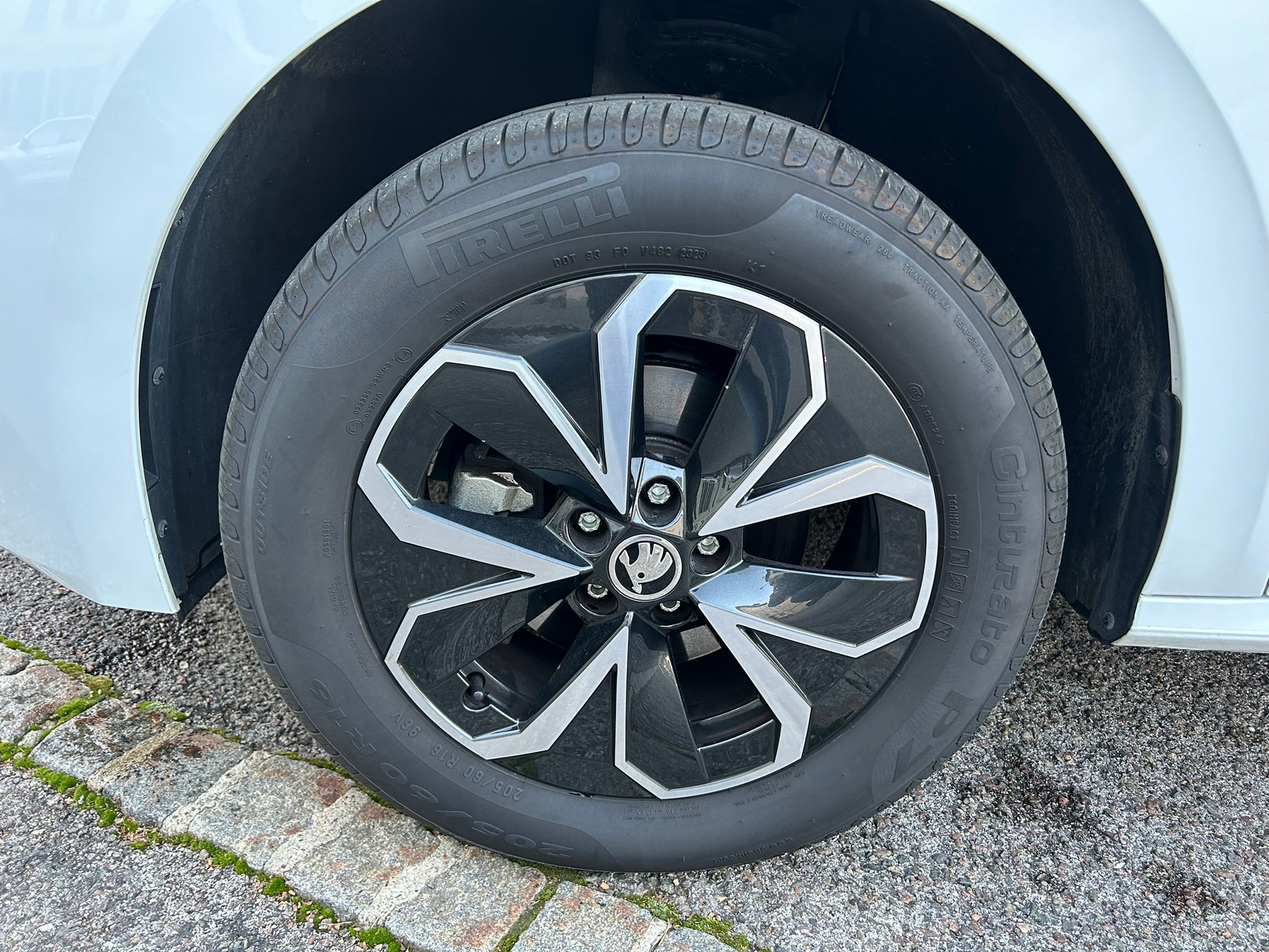 SKODA Kamiq 1.0 TSI Ambition DSG-image-7