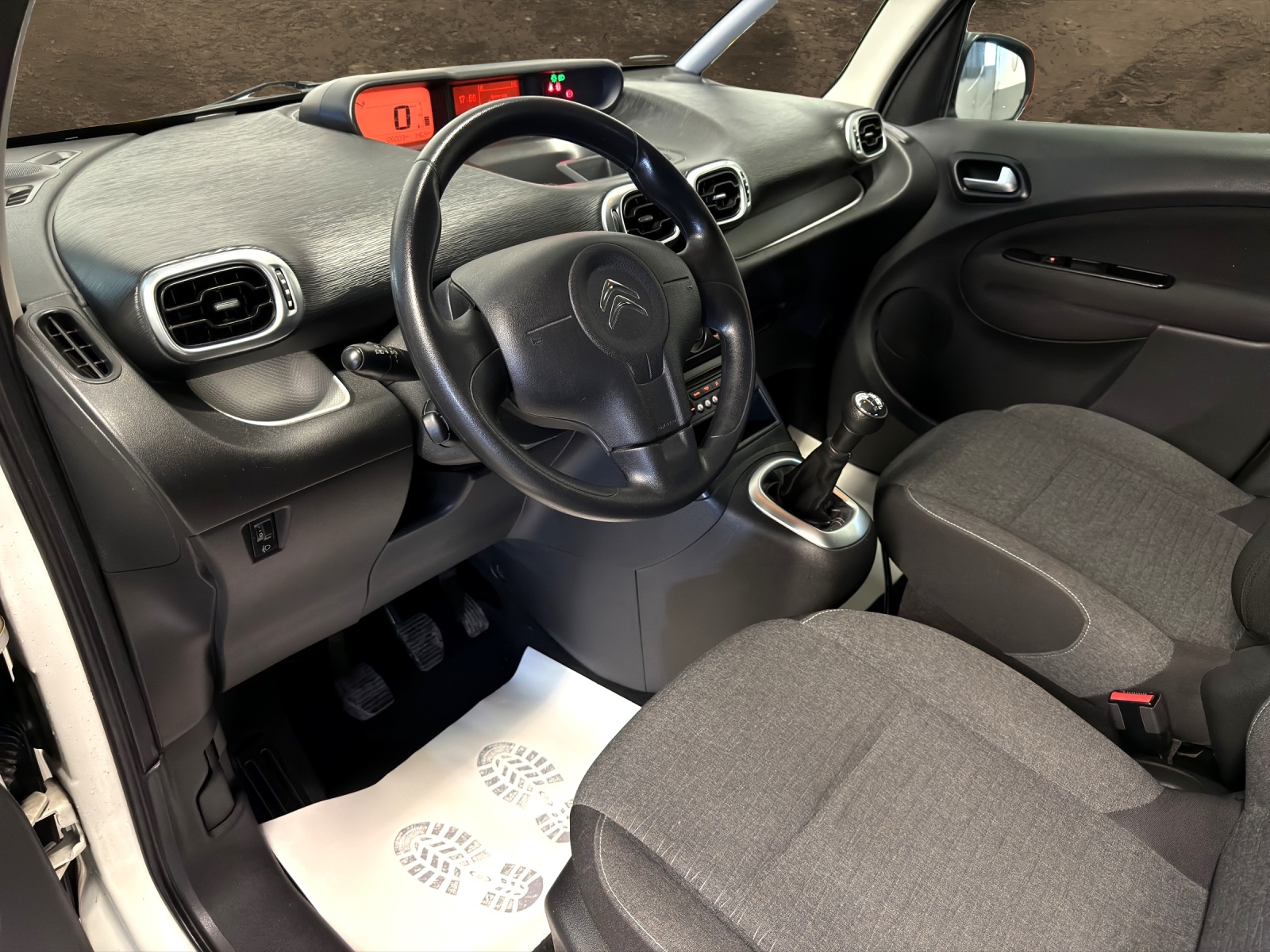 CITROEN C3 Picasso 1.6 BlueHDi Séduction-image-9