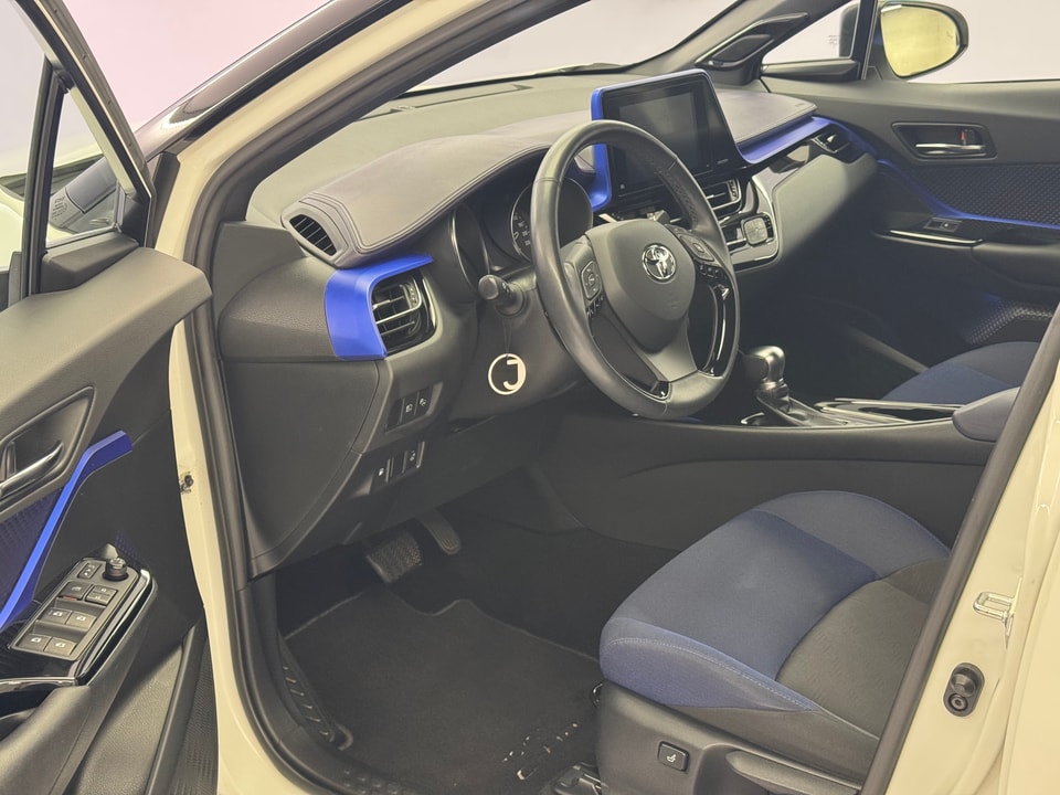 C-HR Hybrid 1.8 Style