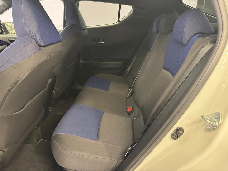 C-HR Hybrid 1.8 Style