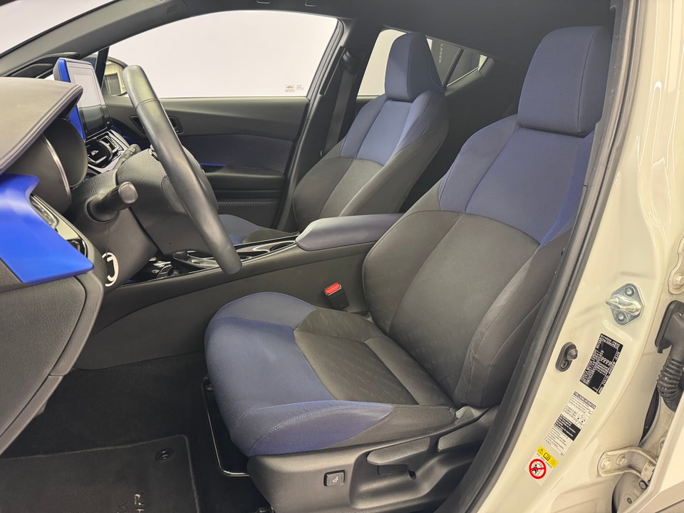 C-HR Hybrid 1.8 Style