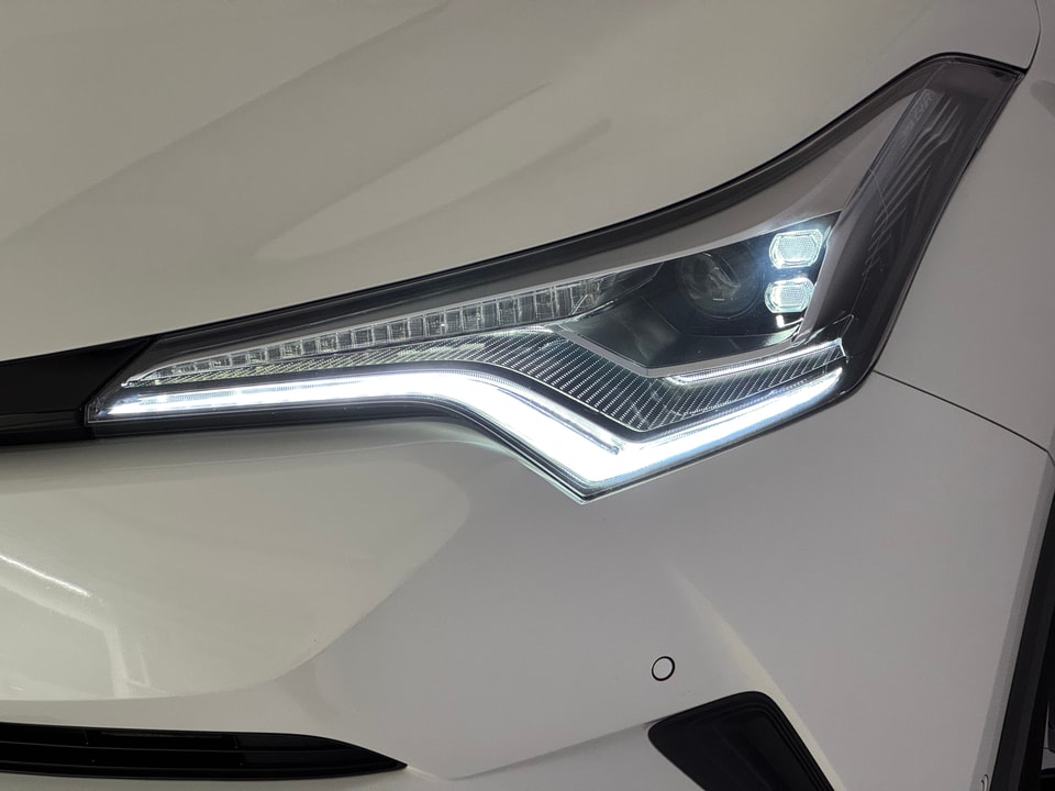 C-HR Hybrid 1.8 Style