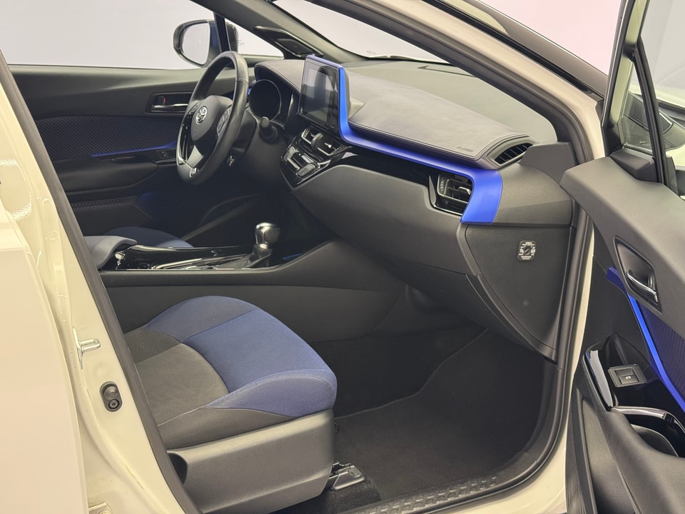 C-HR Hybrid 1.8 Style