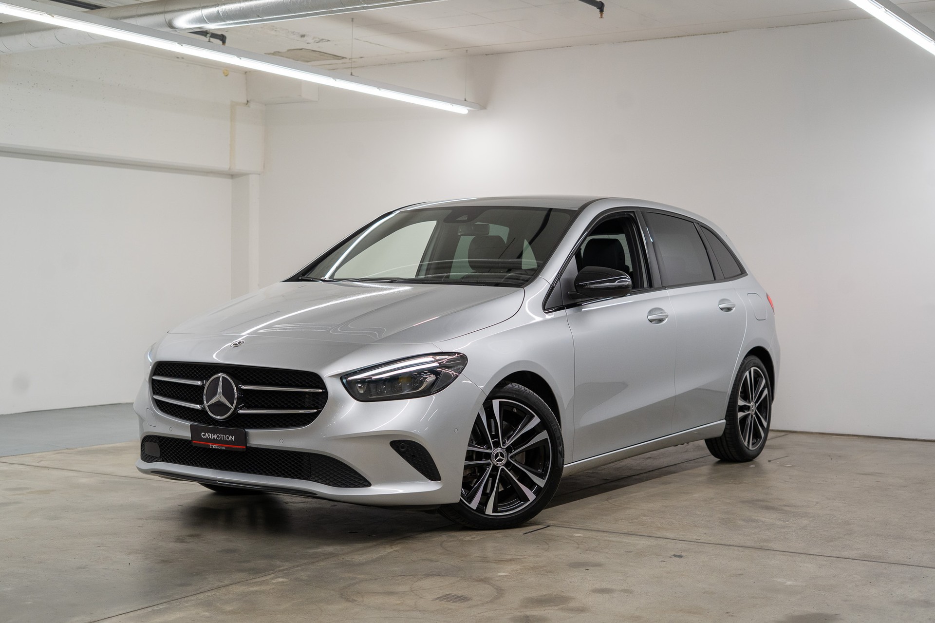MERCEDES-BENZ B 220 Progressive 4matic *CH-FAHRZEUG*