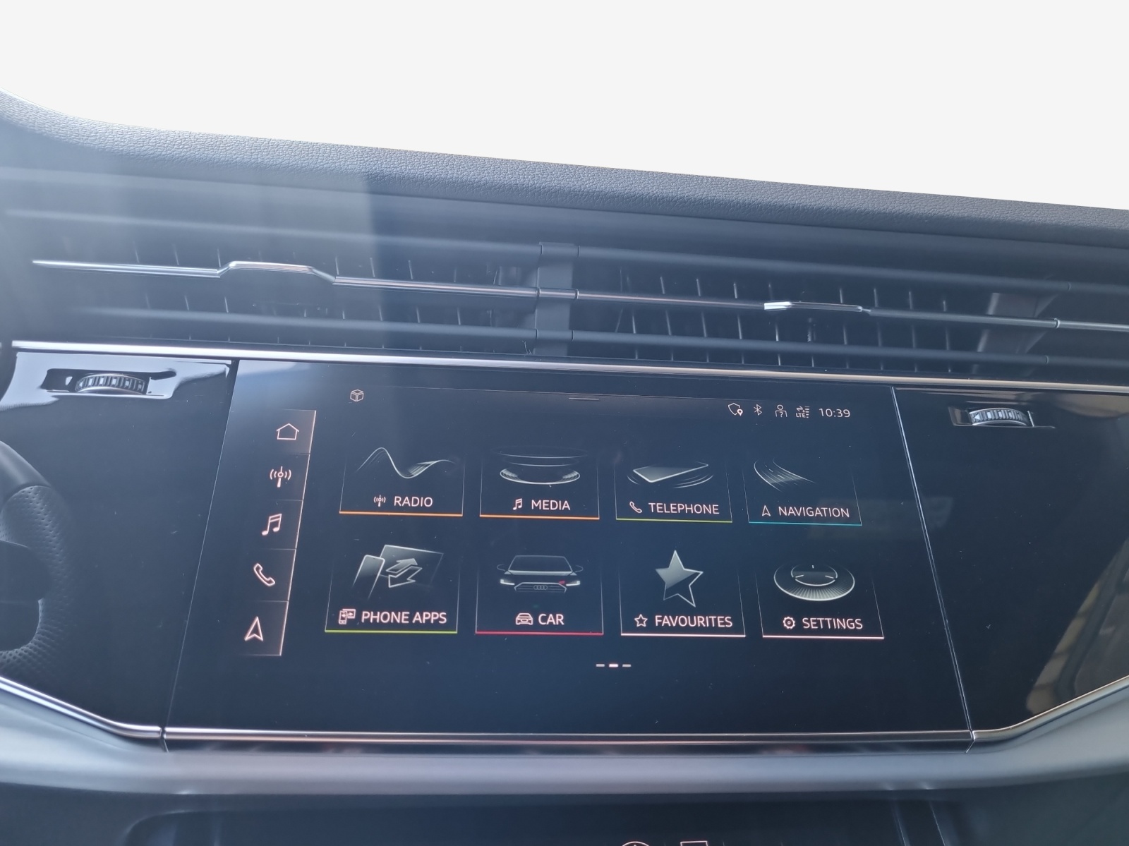 AUDI SQ8 TFSI quattro tiptronic-image-13