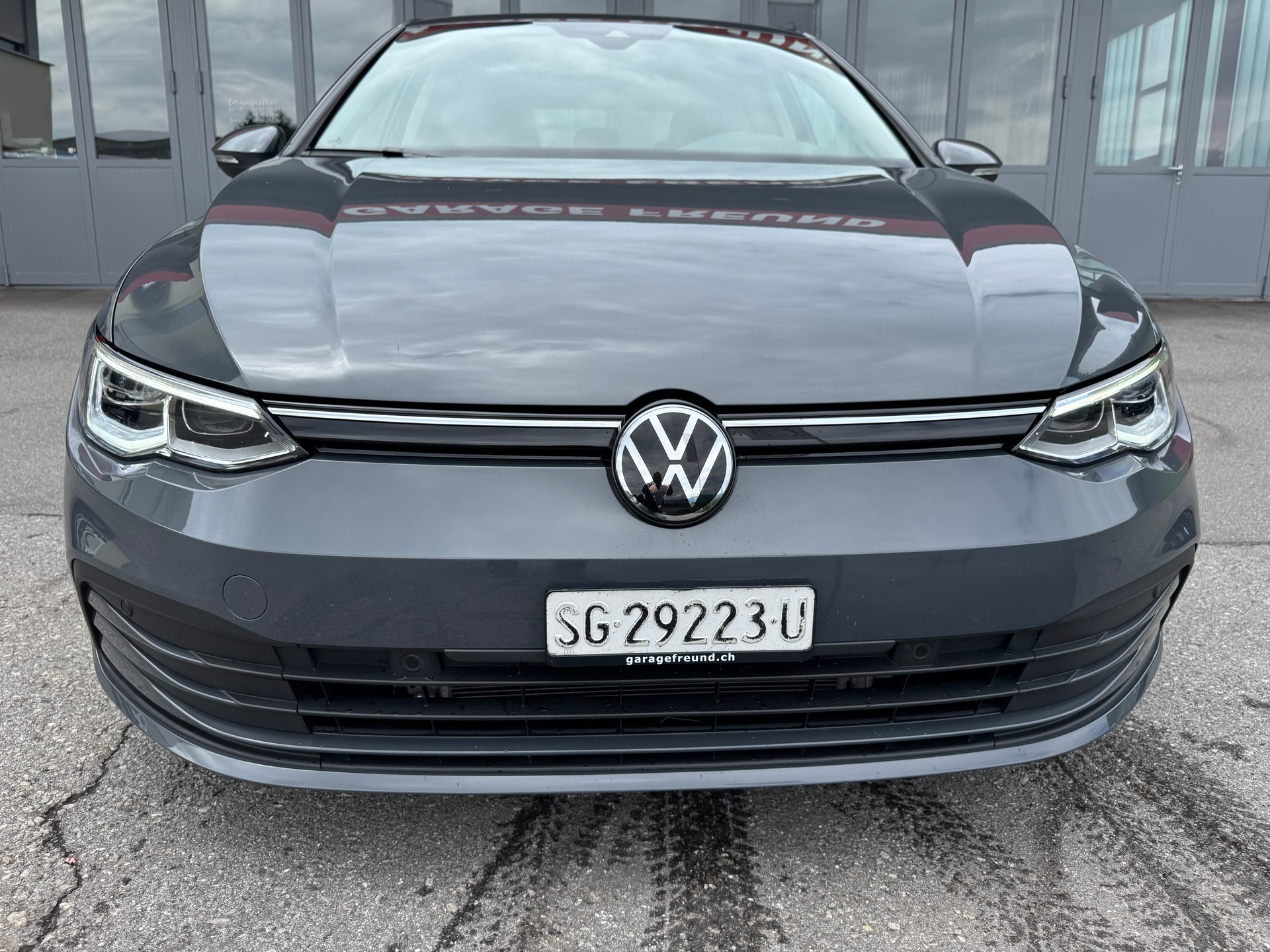 VW Golf 2.0 TDI Life DSG 4Motion-showroom-element-2