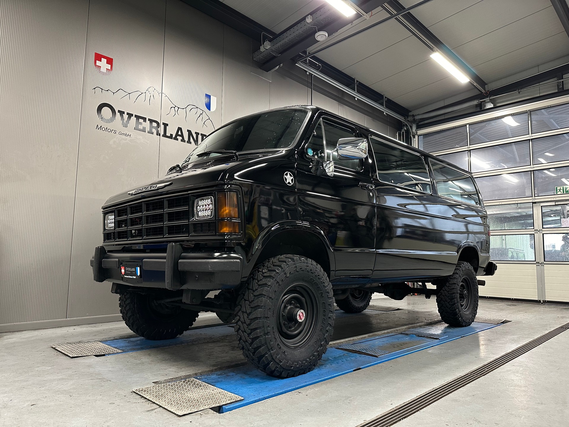 DODGE V8 VAN A vendre