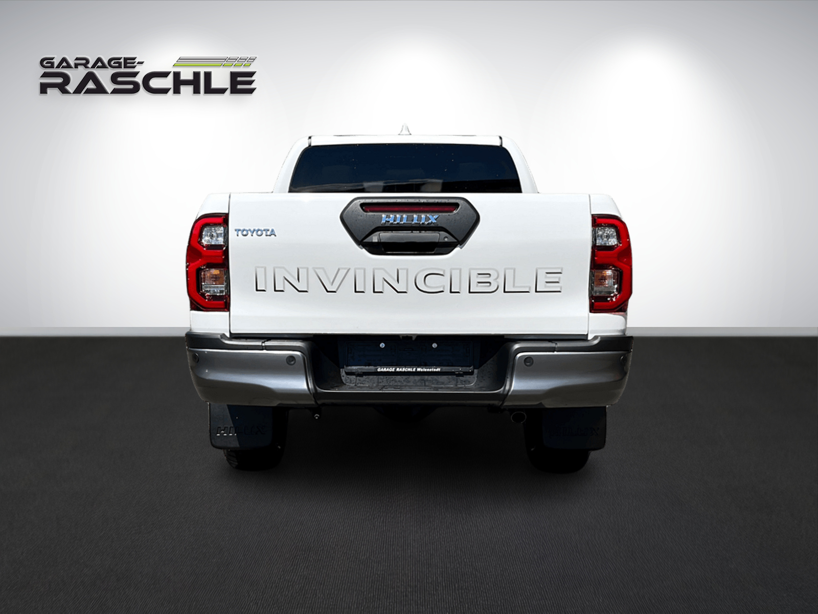 TOYOTA Hilux Double Cab.-Pick-up 2.8 D-4D 204 Invincible MHEV-showroom-element-2
