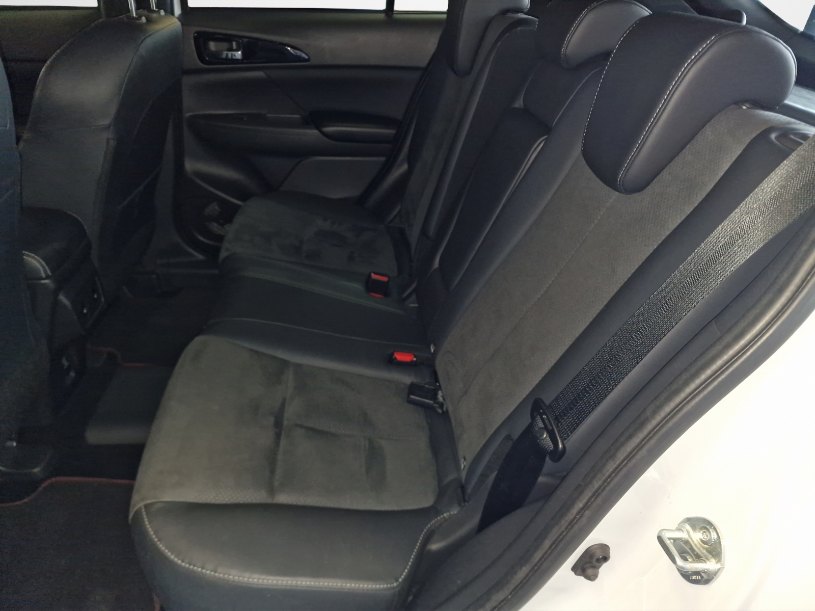 MITSUBISHI Eclipse Cross 2.4 PHEV Ralliart 4WD-image-11