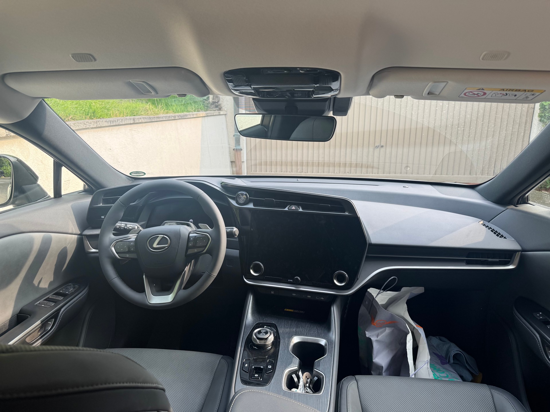 LEXUS RZ 450e 71,4 KW AWD Comfort-image-3