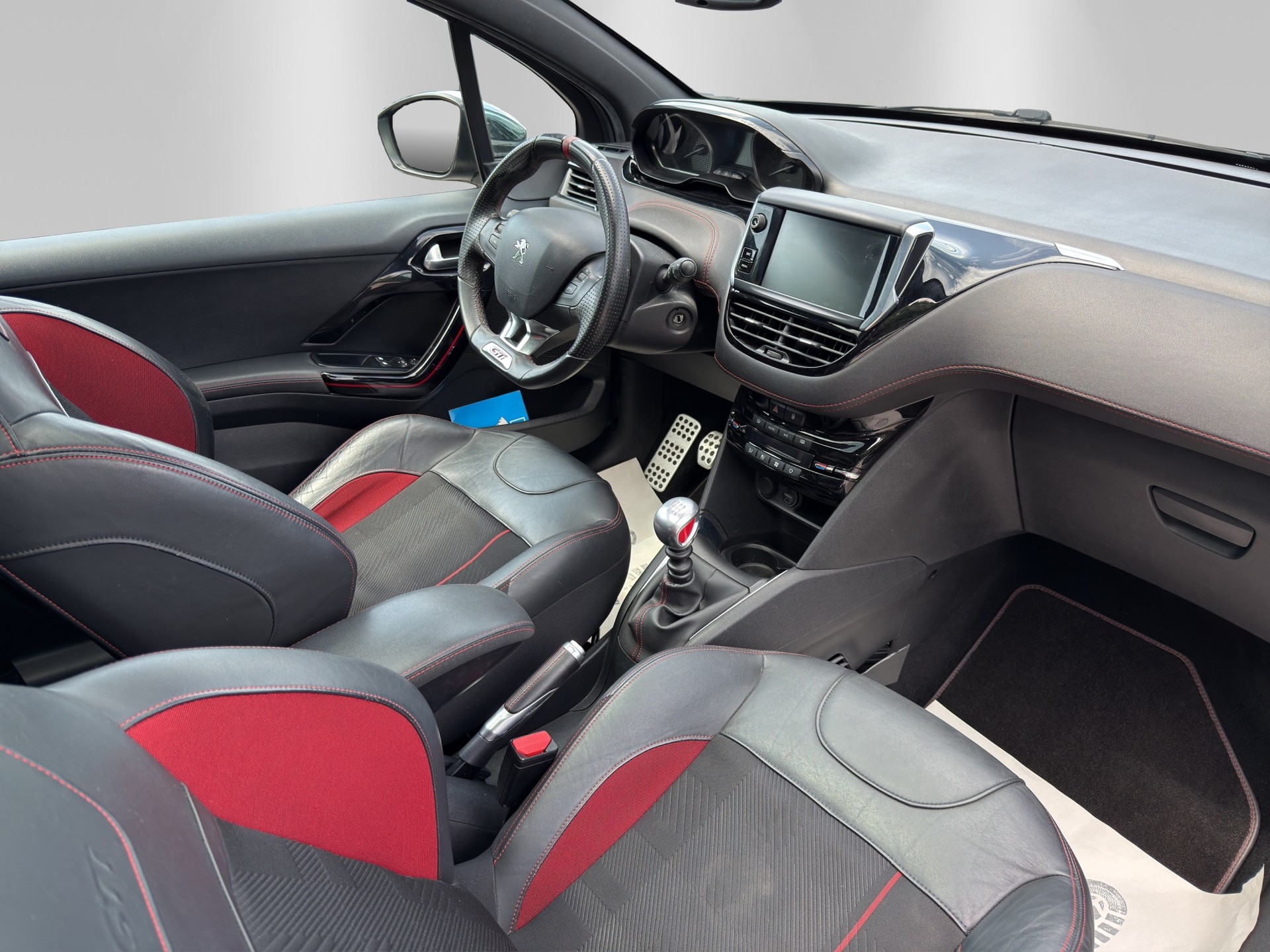PEUGEOT 208 1.6 Turbo GTi Sport-image-13
