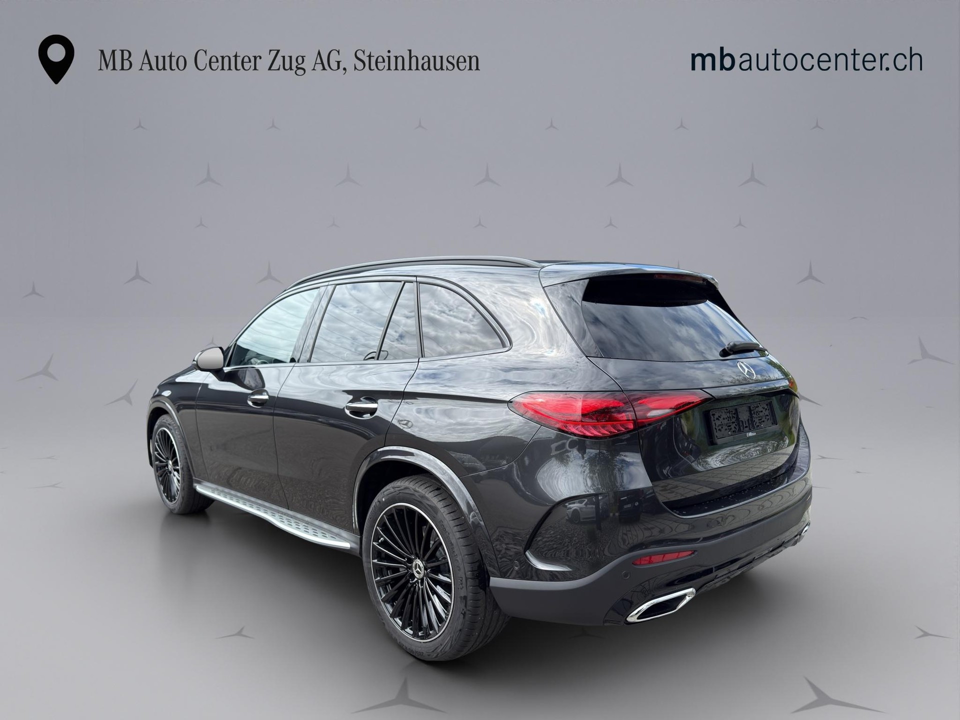 MERCEDES-BENZ GLC 300 AMG Line 4matic-showroom-element-2