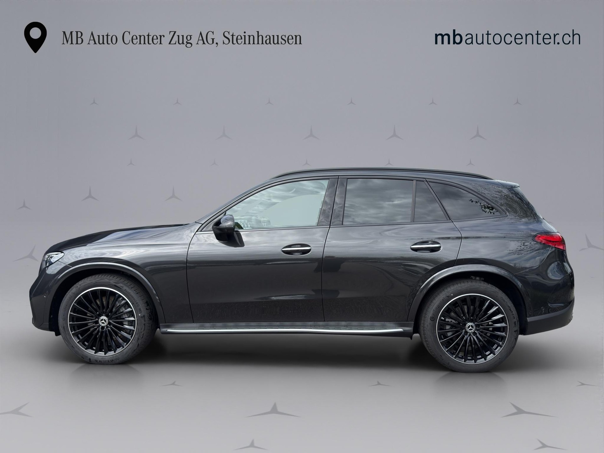 MERCEDES-BENZ GLC 300 AMG Line 4matic-showroom-element-1