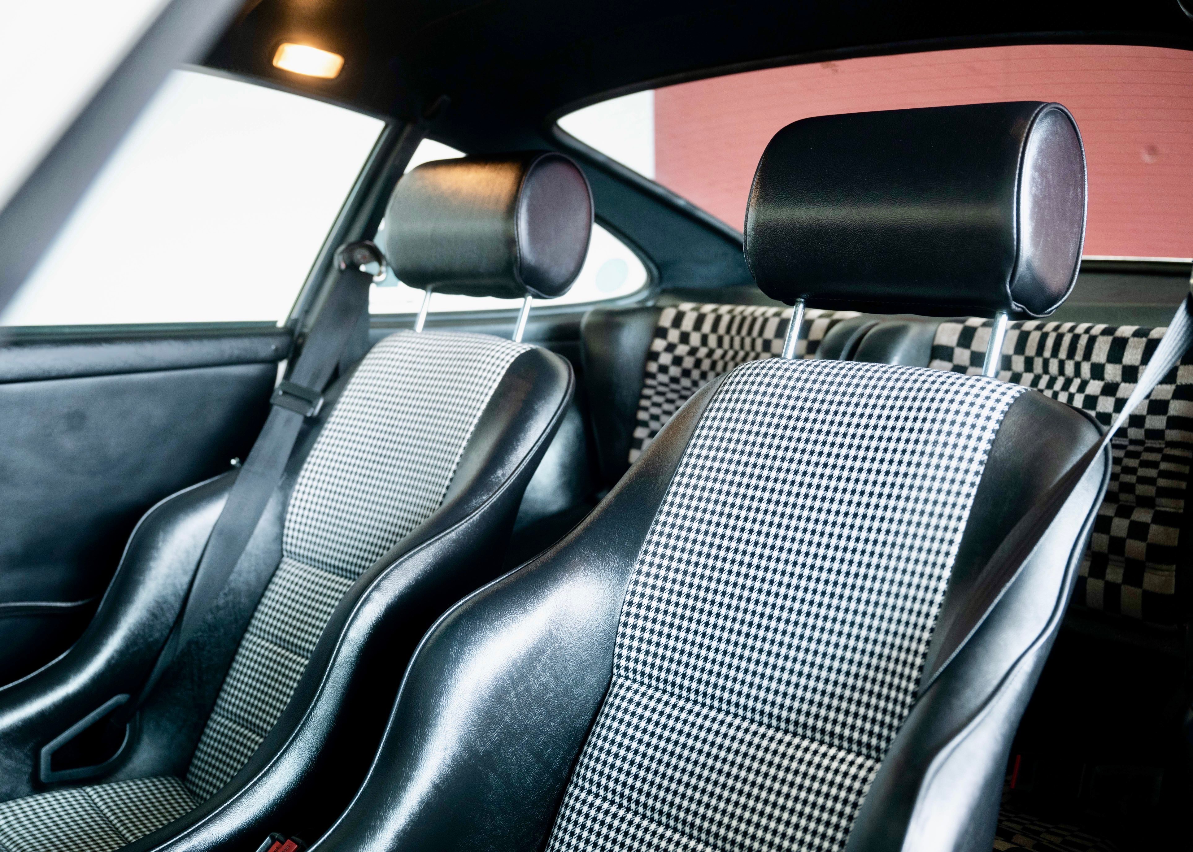 Image PORSCHE 911 911 Backdate 3.0 SC (Swiss registration)