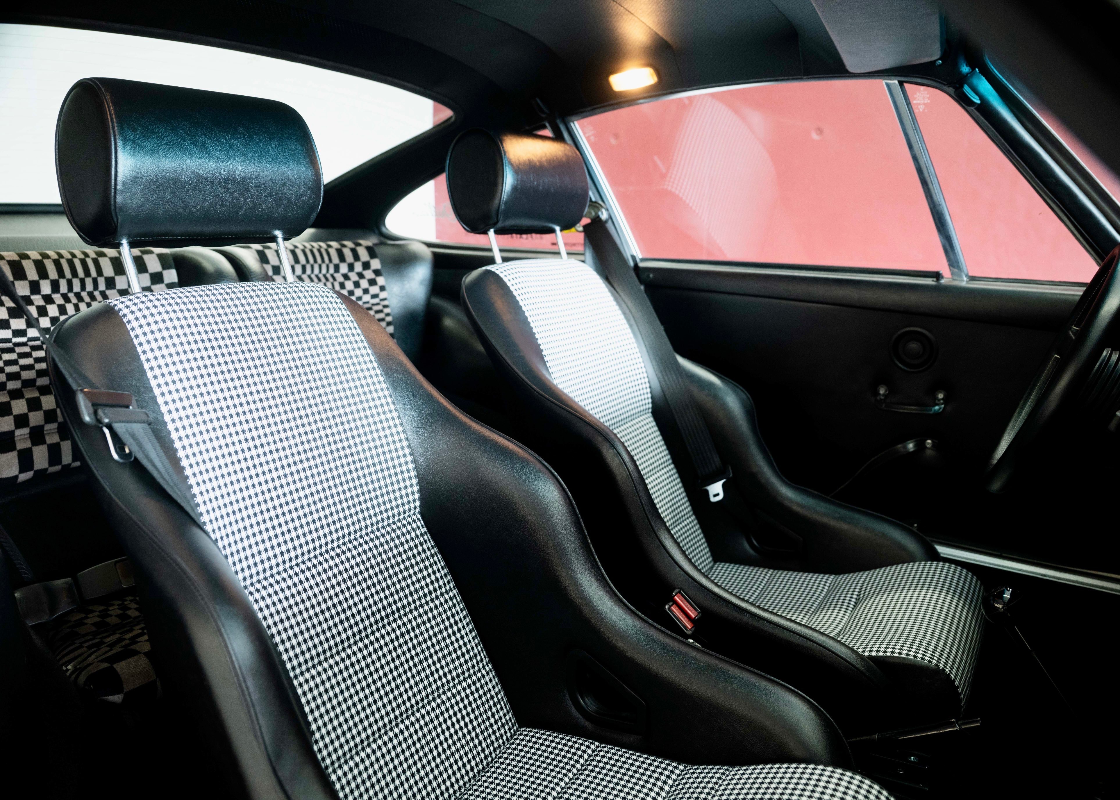 Image PORSCHE 911 911 Backdate 3.0 SC (Swiss registration)