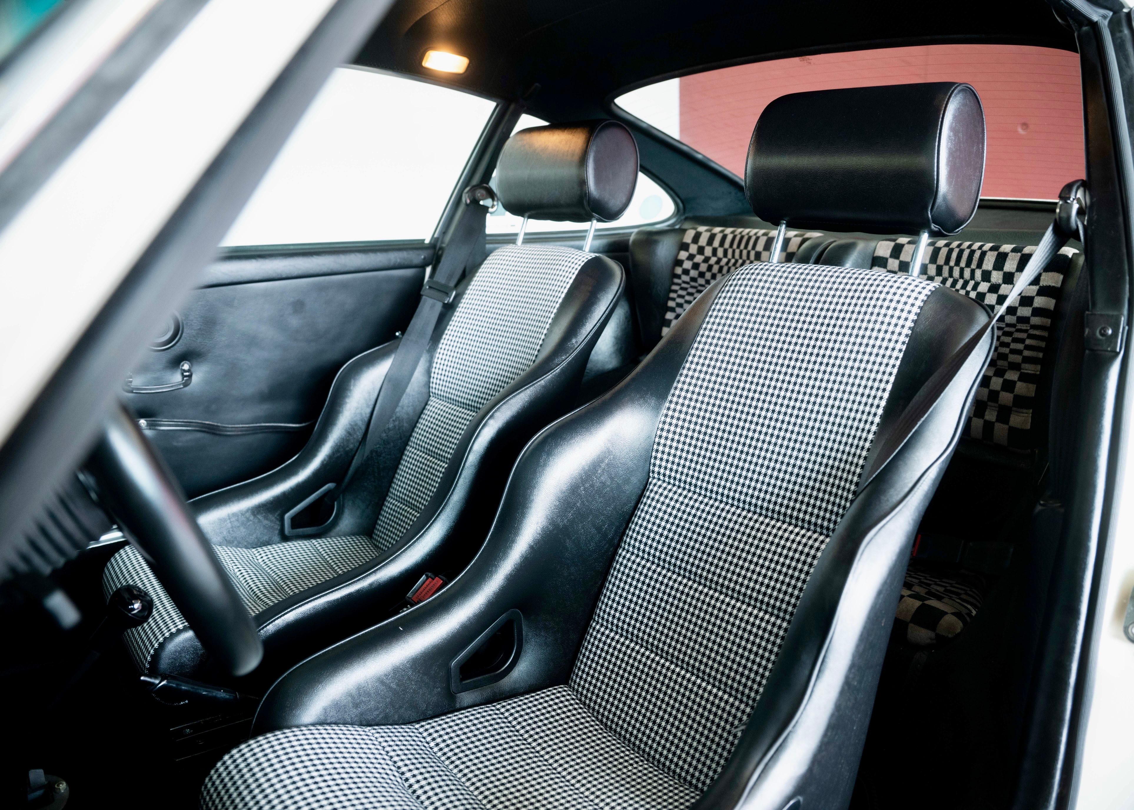 Image PORSCHE 911 911 Backdate 3.0 SC (Swiss registration)