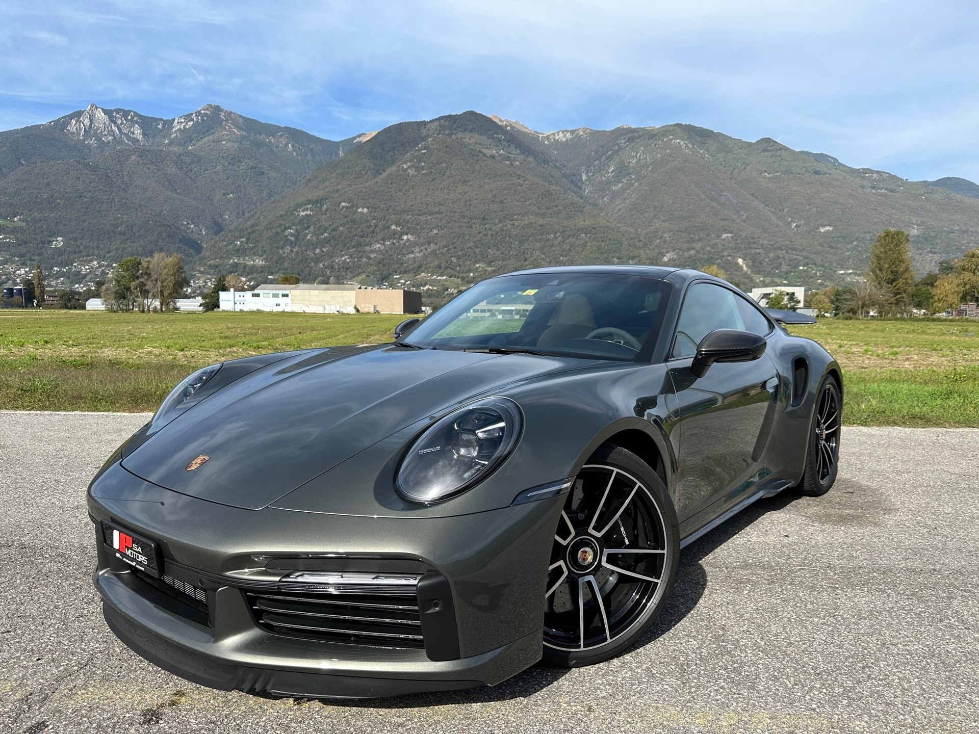 PORSCHE 911 Turbo S PDK