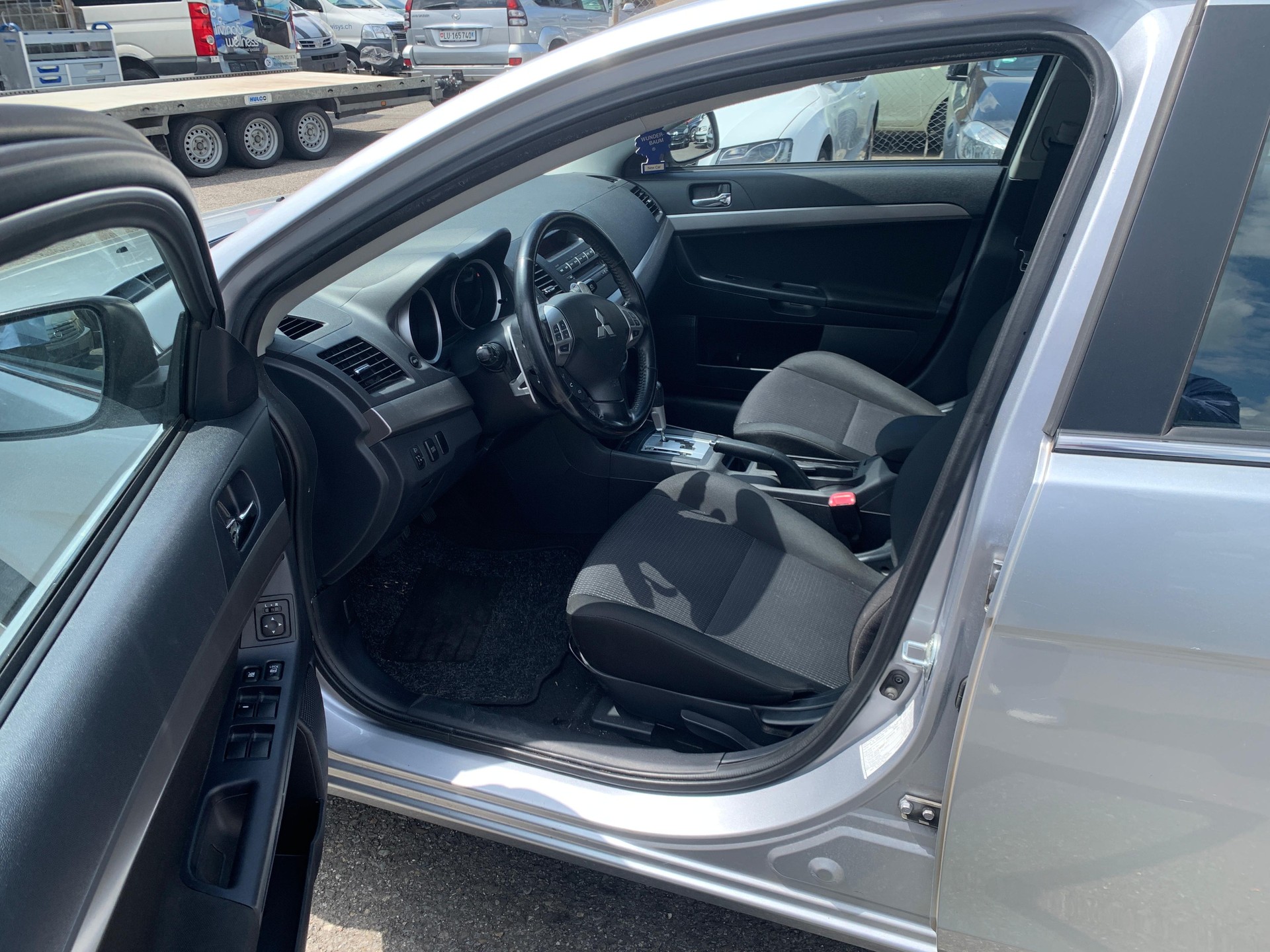 MITSUBISHI Lancer Sportback 1.8 Instyle CVT-image-5
