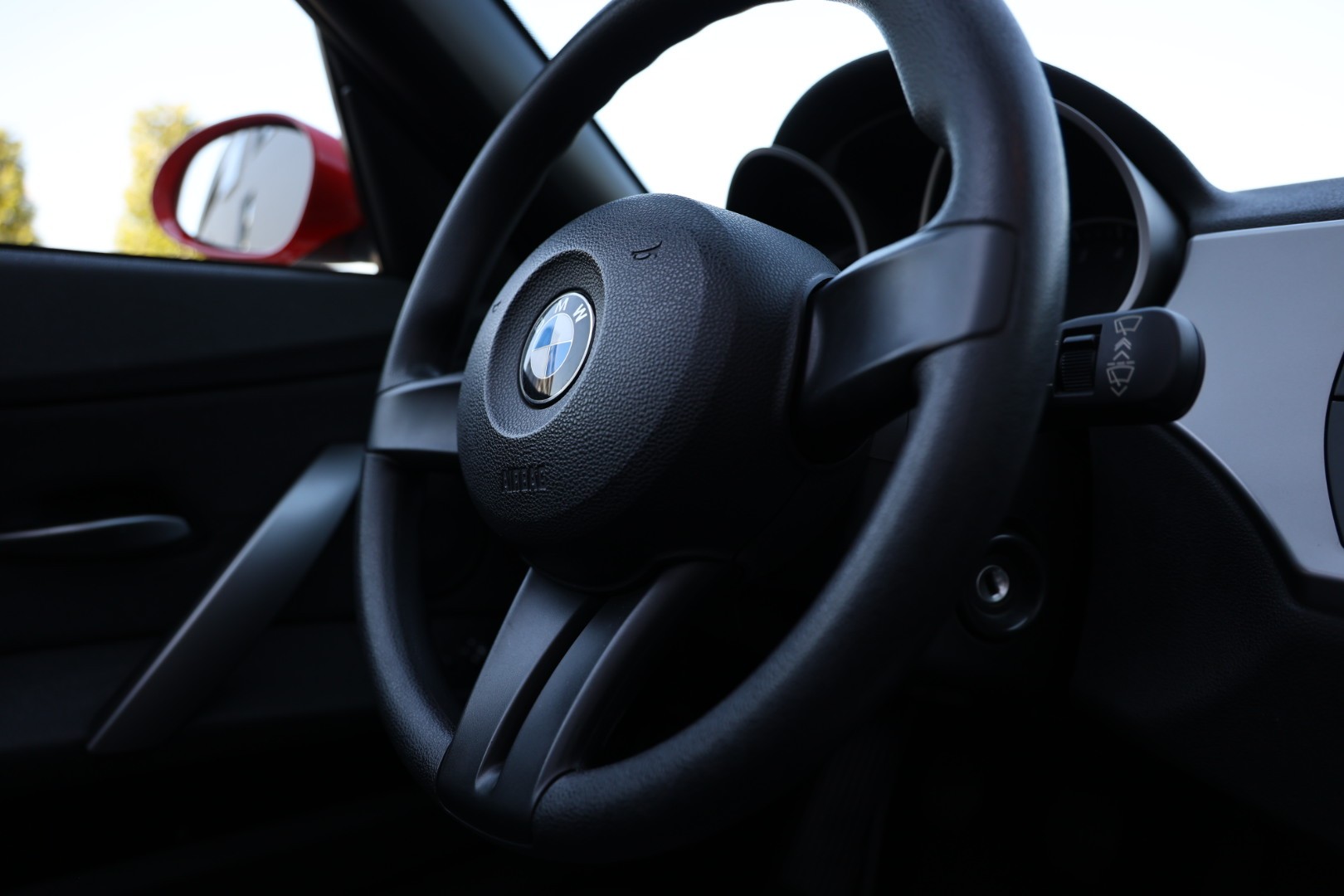 BMW Z4 2.0i Roadster-image-12