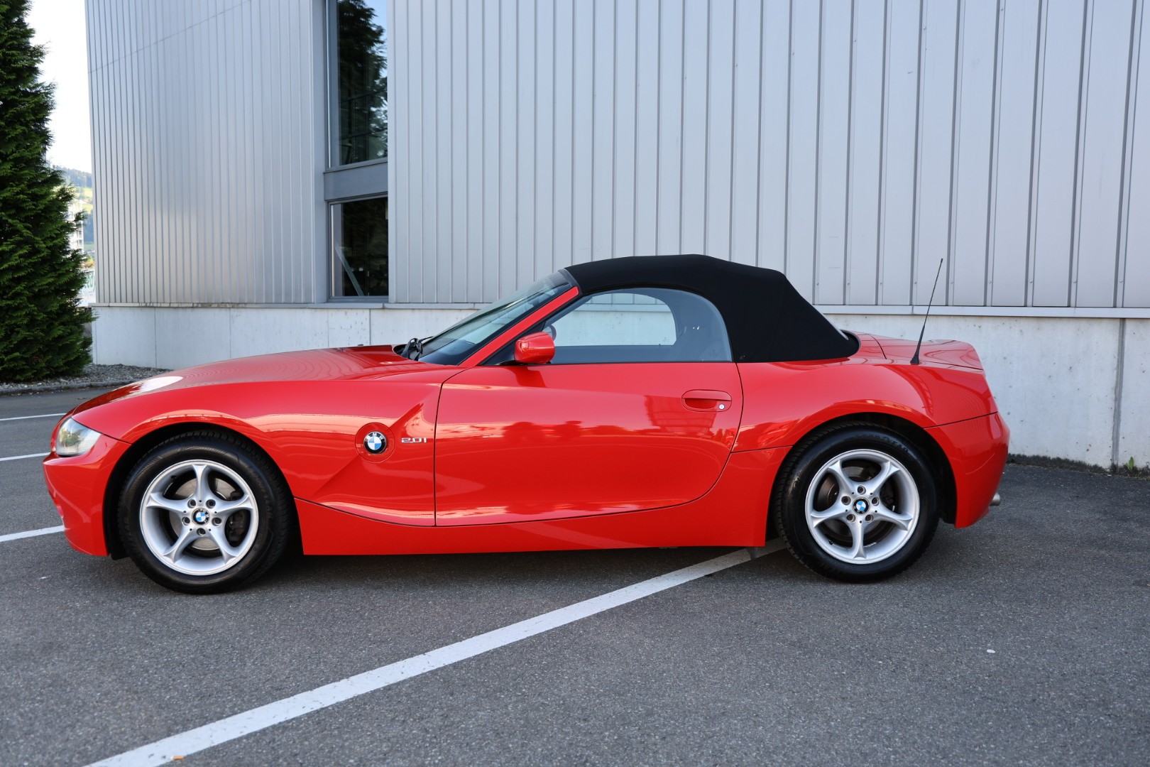 BMW Z4 2.0i Roadster-image-7