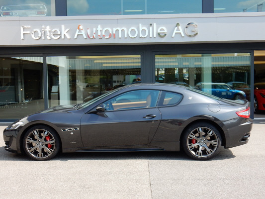 MASERATI GranTurismo Sport-showroom-element-1