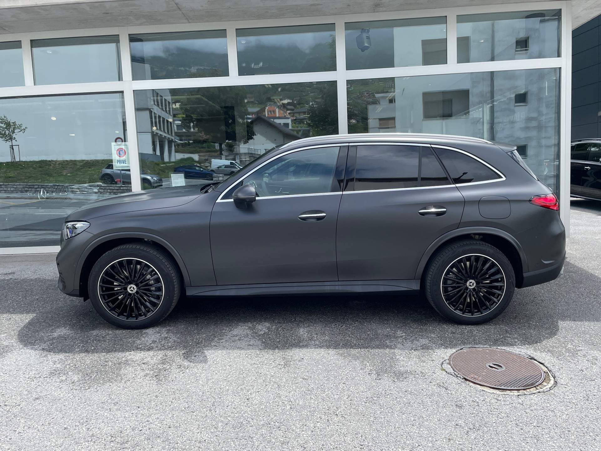 MERCEDES-BENZ GLC 300 de 4Matic AMG Line EQ Star 9G-Tronic-showroom-element-2