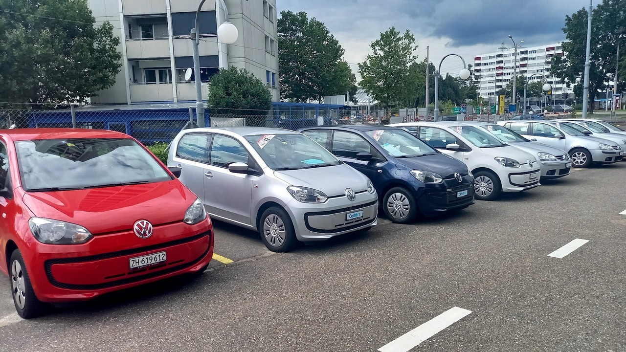 VW Up 1.0 black up Art on Ice ASG Kaufen