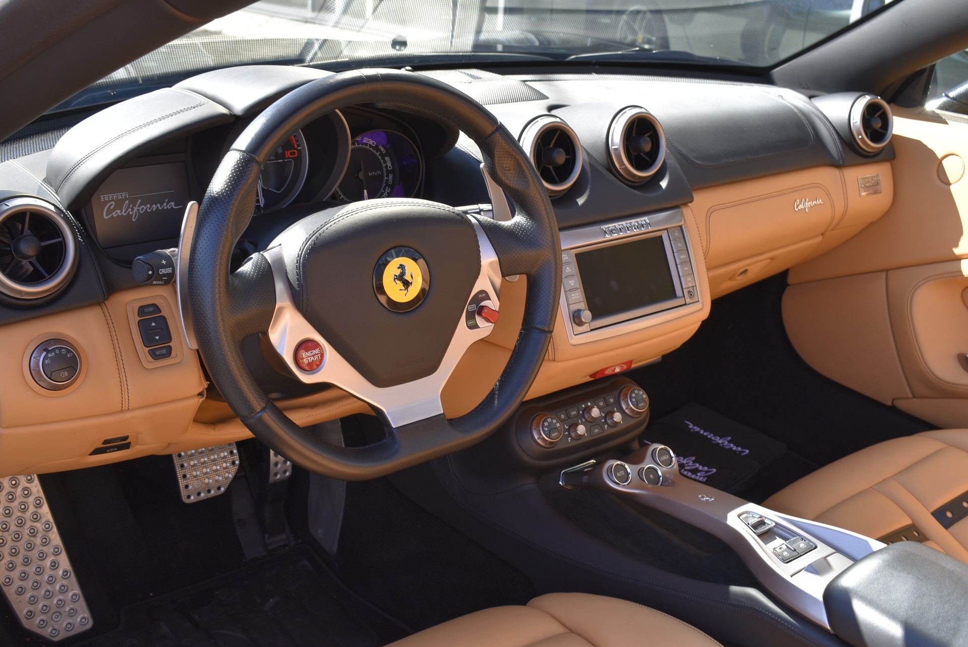 FERRARI California 4.3 V8-image-7
