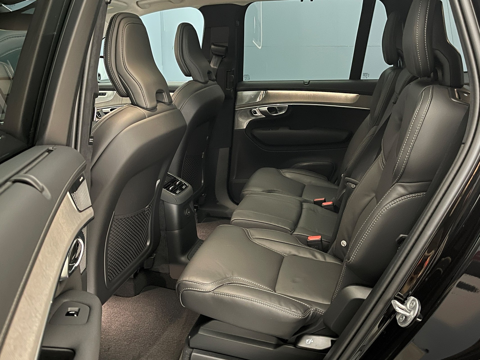 VOLVO XC90 2.0 T8 TE Ultra Bright eAWD-image-9