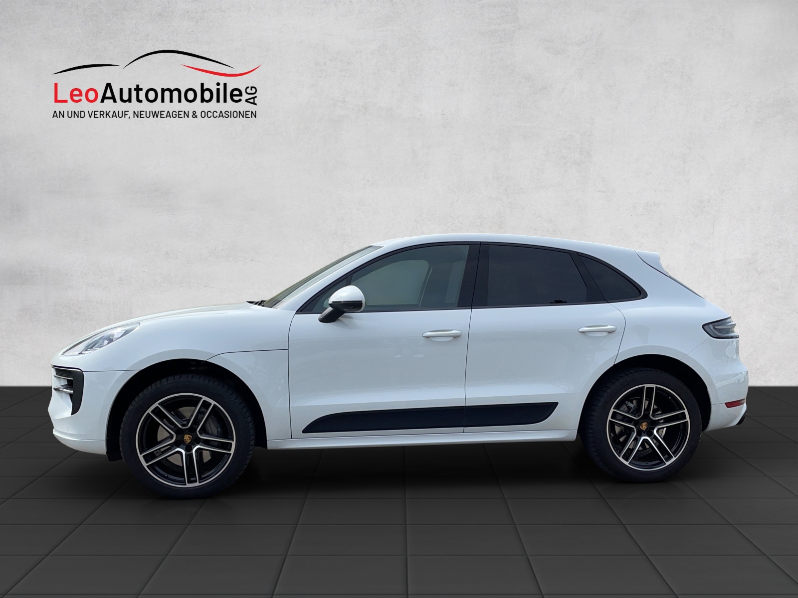 PORSCHE Macan S PDK-showroom-element-1