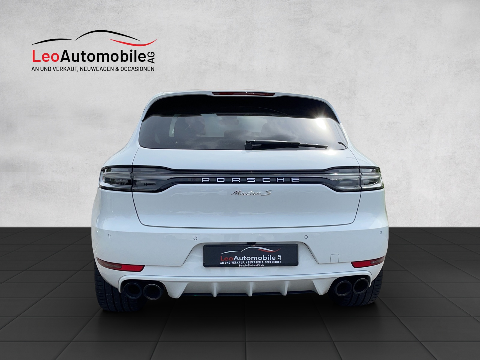PORSCHE Macan S PDK-showroom-element-3