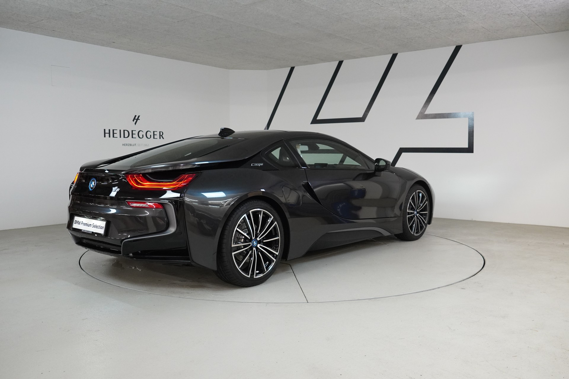 BMW i8 Coupé-image-6