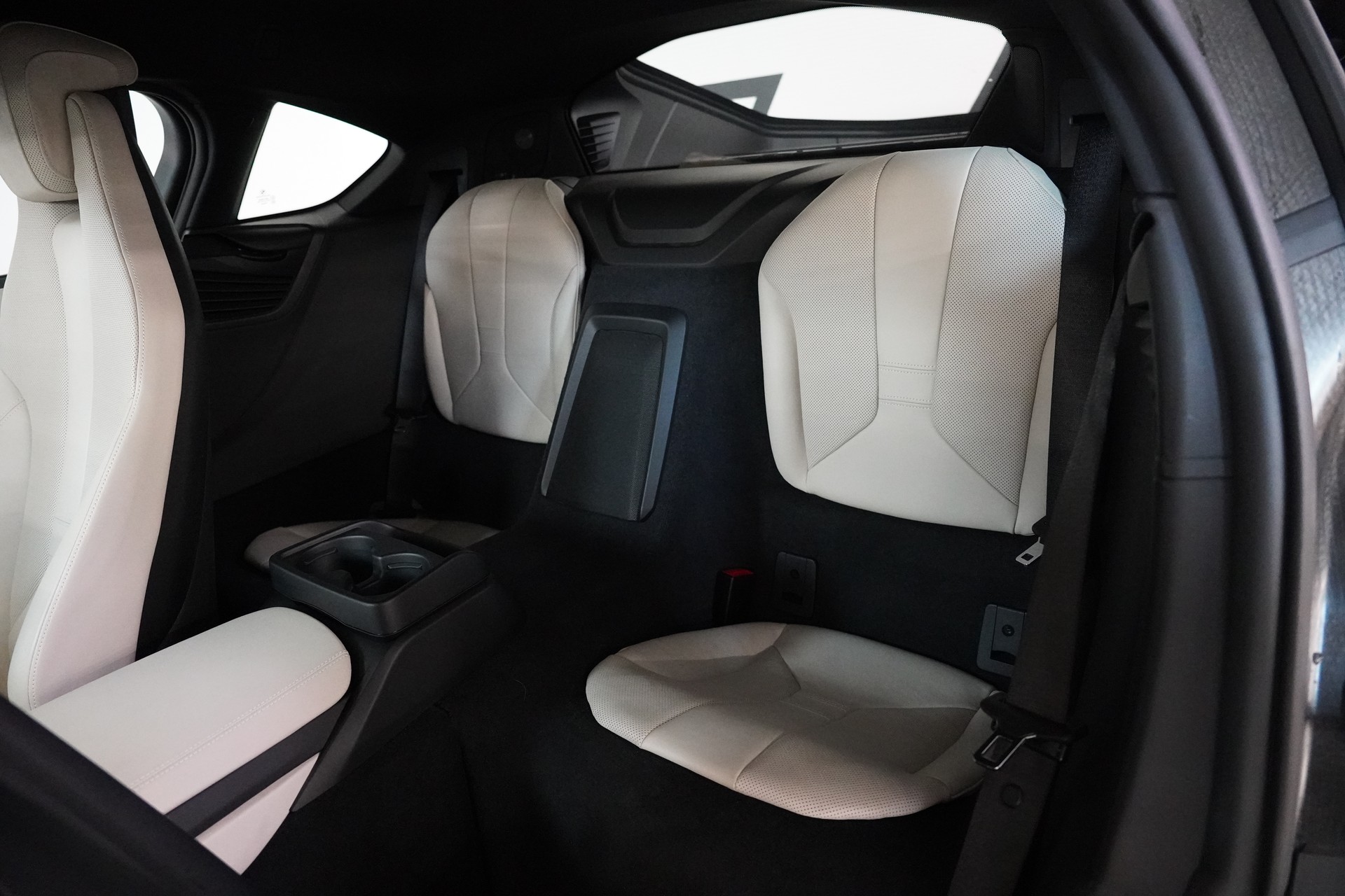 BMW i8 Coupé-image-12