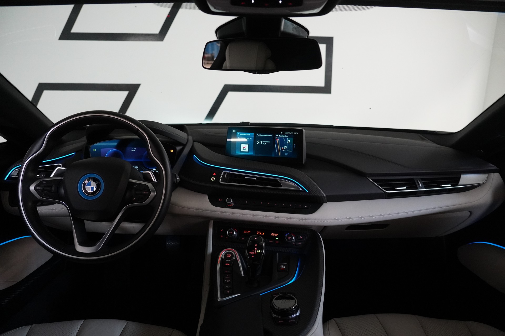 BMW i8 Coupé-image-17