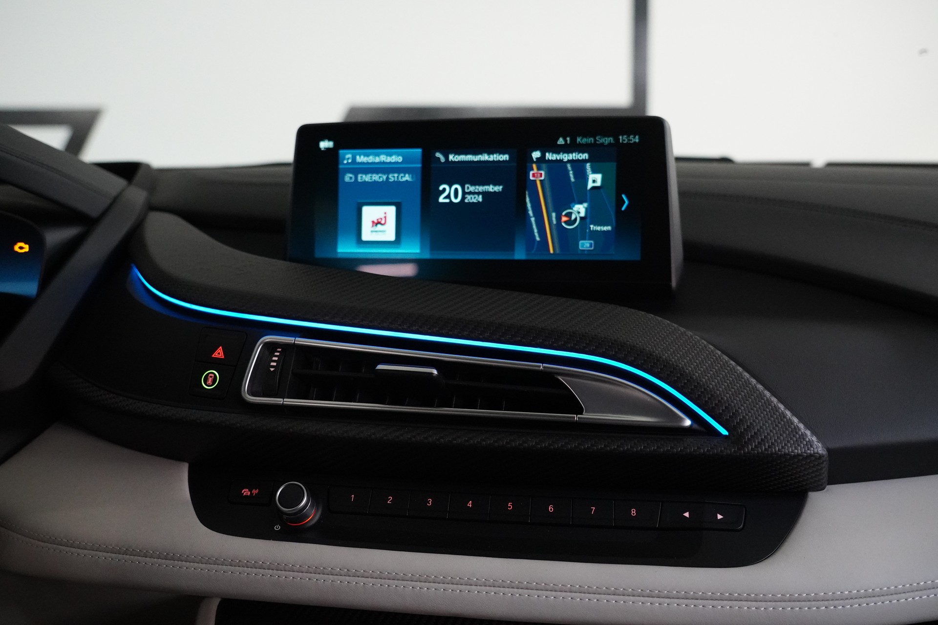 BMW i8 Coupé-image-18