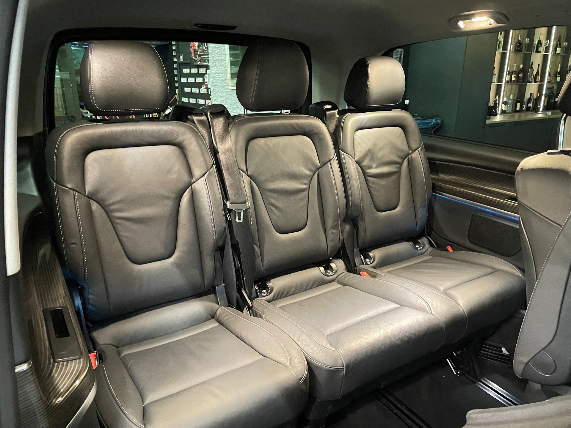MERCEDES-BENZ V 250 d lang Avantgarde 4Matic G-Tronic-image-14