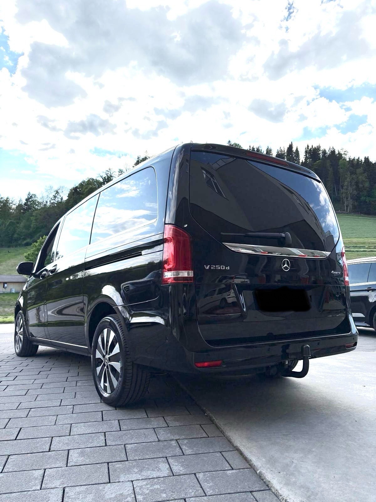 MERCEDES-BENZ V 250 d lang Avantgarde 4Matic G-Tronic-image-16