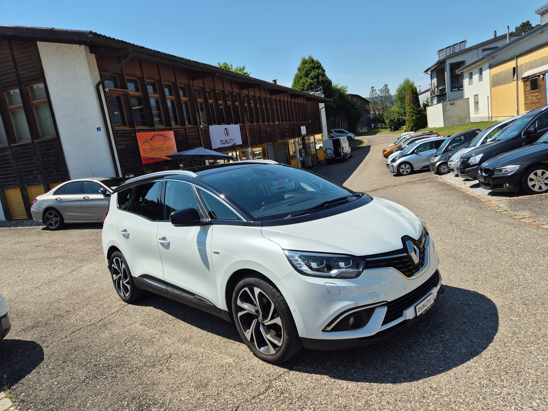 RENAULT Grand Scénic 1.6 dCi Bose EDC-showroom-element-1