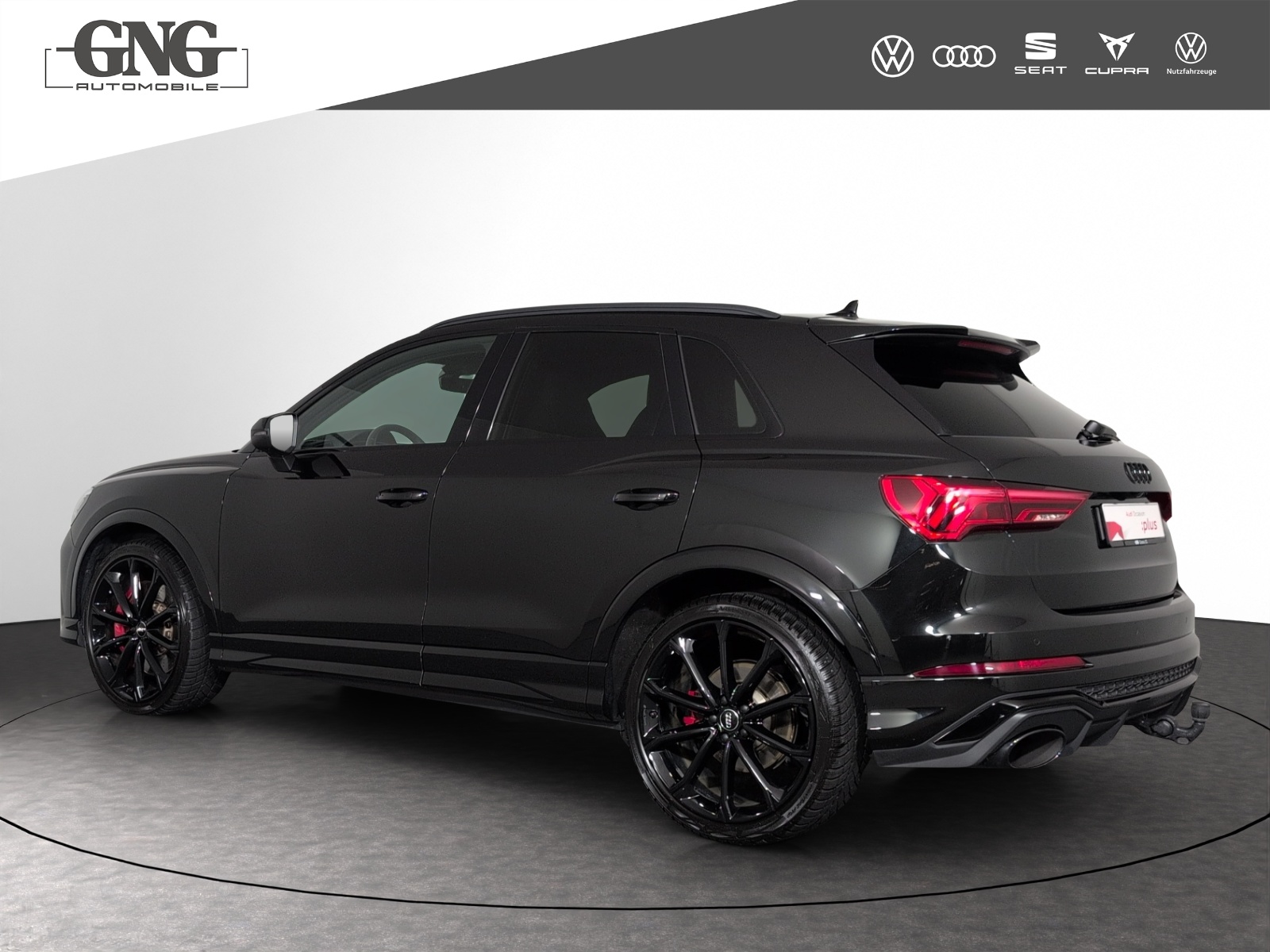 AUDI RS Q3 2.5 TFSI quattro S tronic-showroom-element-1