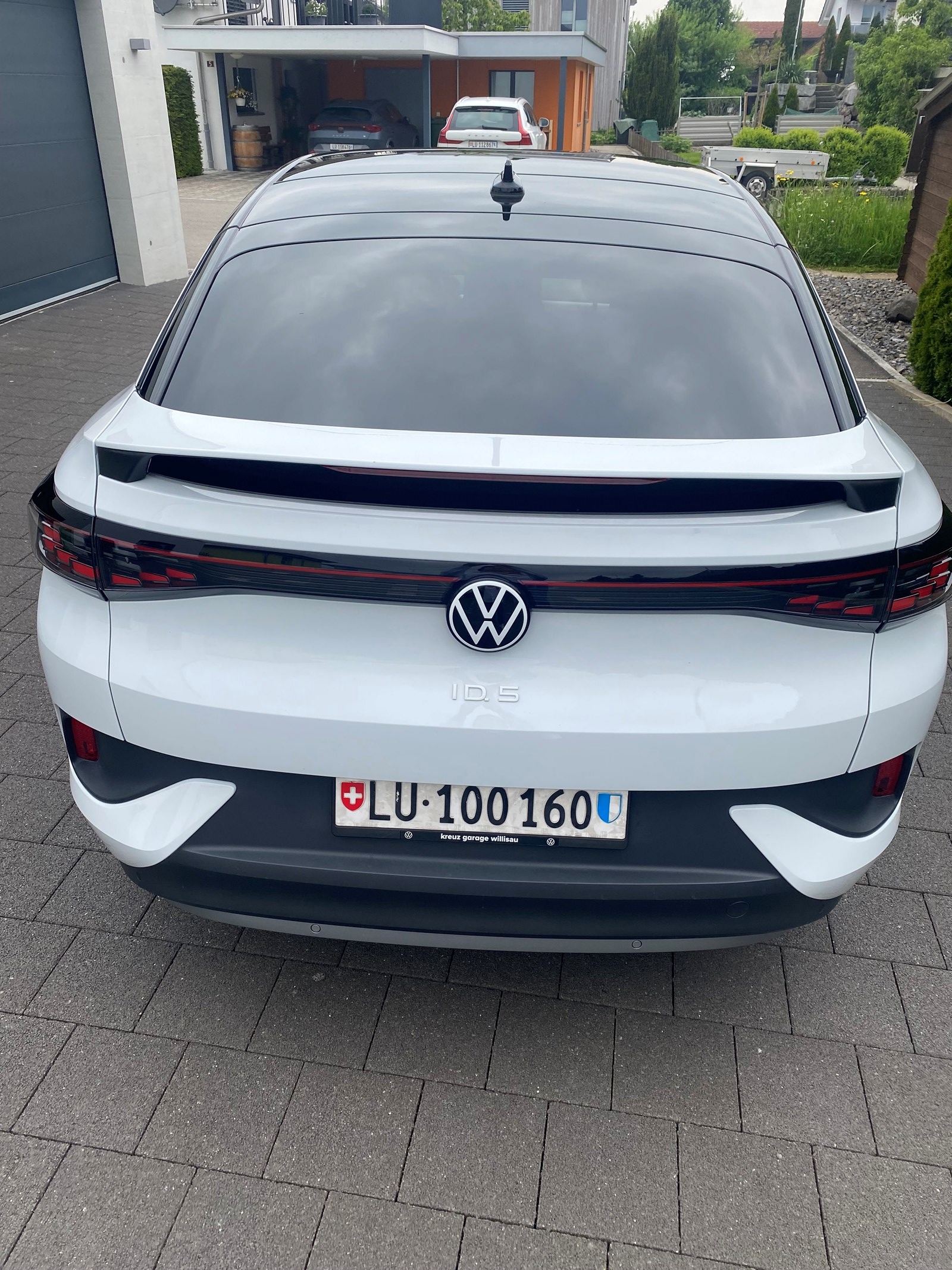 VW ID.5 Pro Performance 77 kWh-image-1