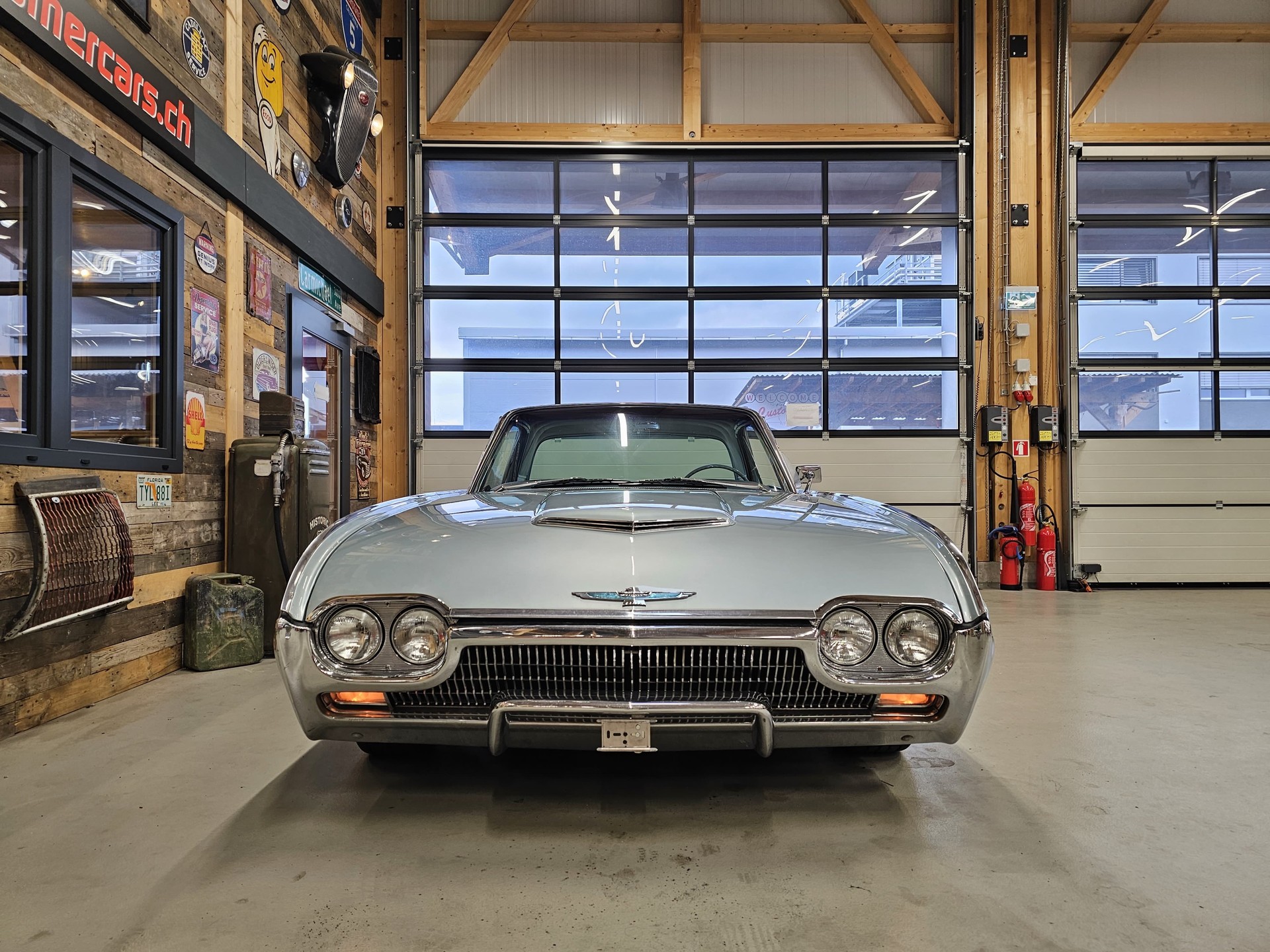 FORD Thunderbird-image-2