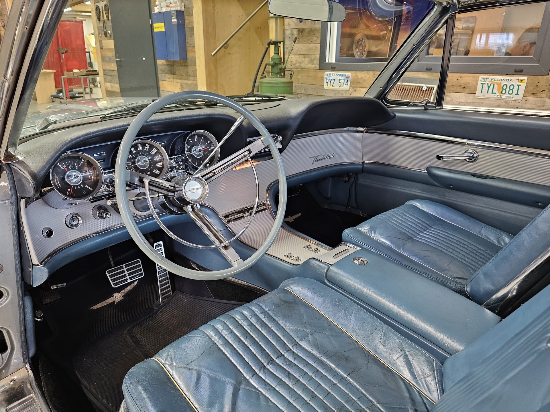 FORD Thunderbird-image-7