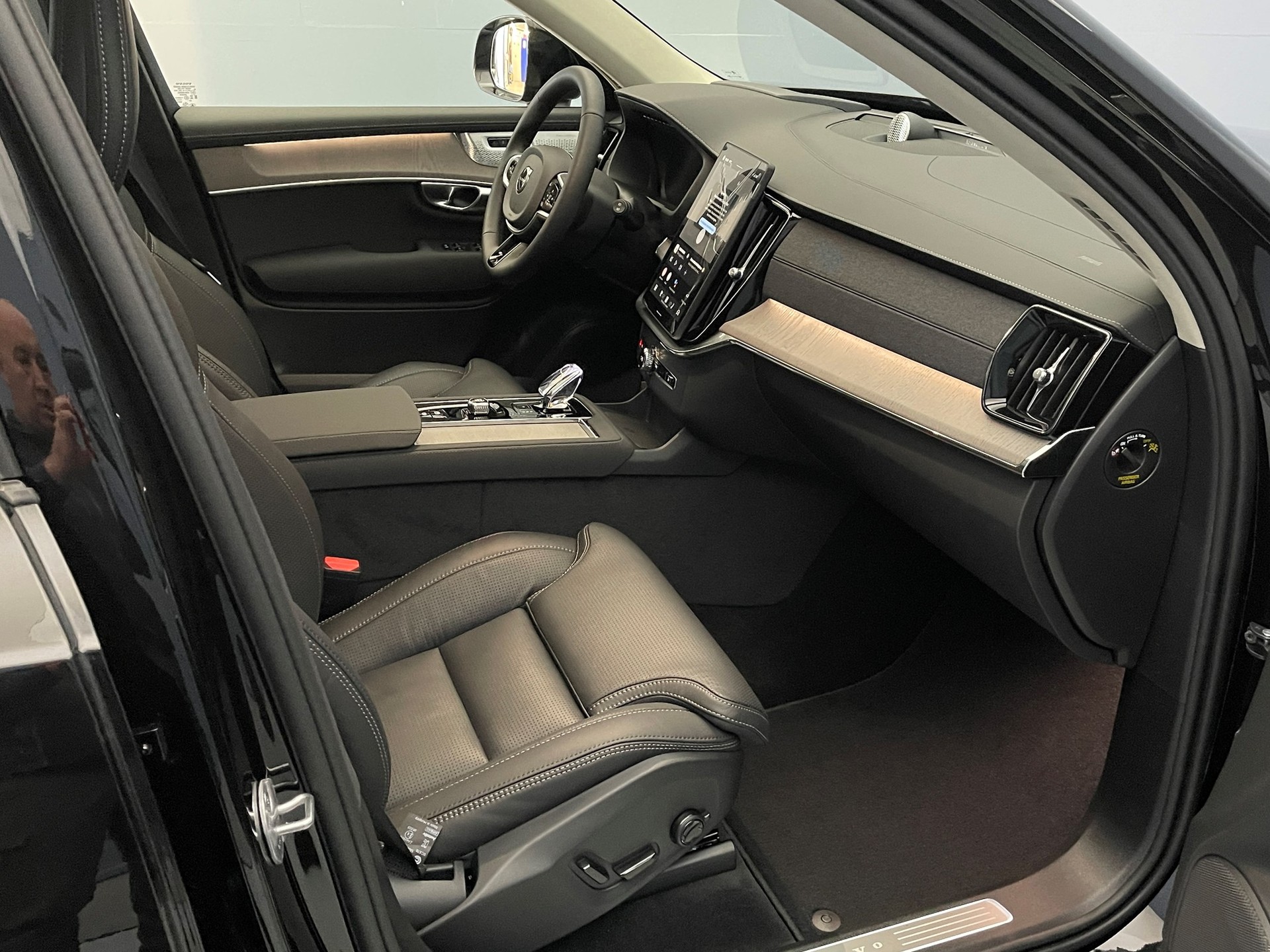 VOLVO XC90 2.0 T8 TE Ultra Dark eAWD-image-11