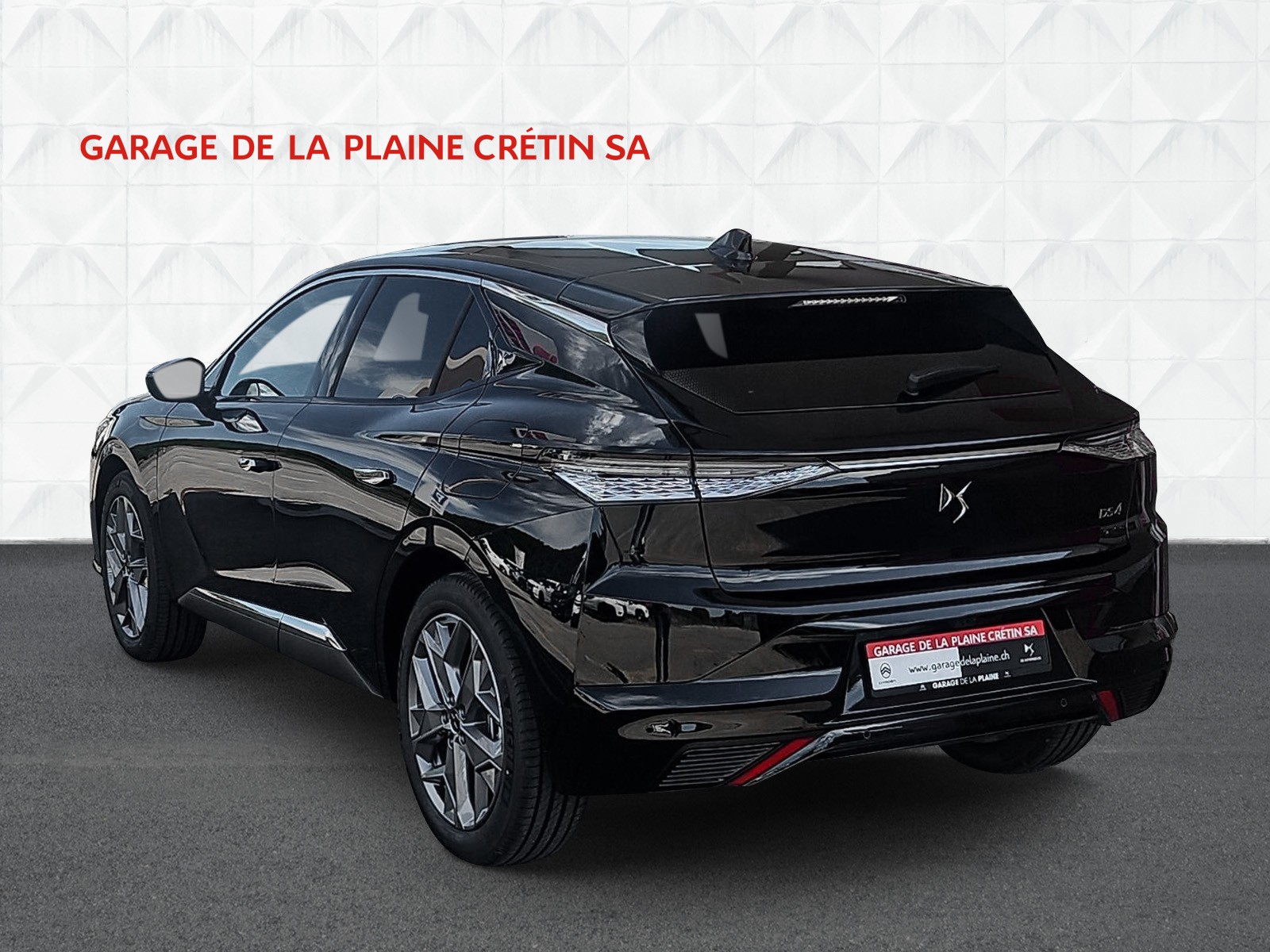 DS AUTOMOBILES DS 4 1.6 PHEV Ligne Noire-showroom-element-3