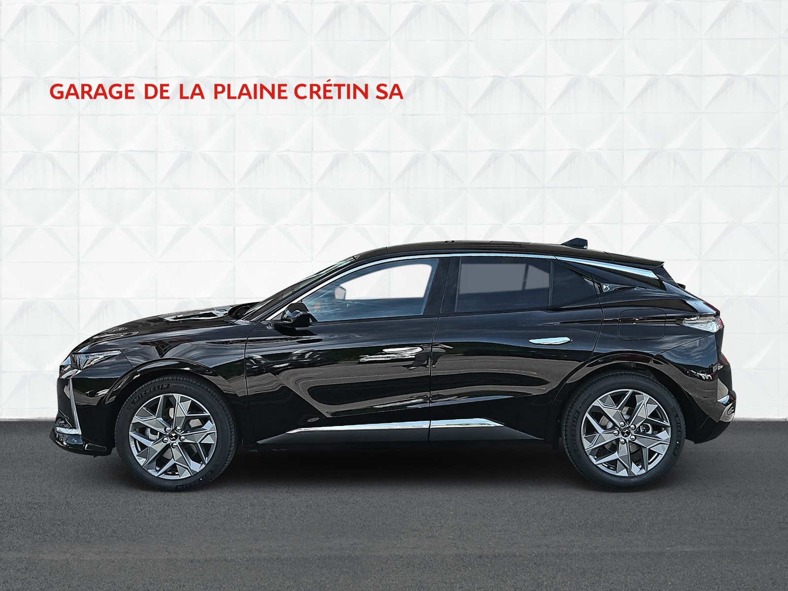 DS AUTOMOBILES DS 4 1.6 PHEV Ligne Noire-showroom-element-2