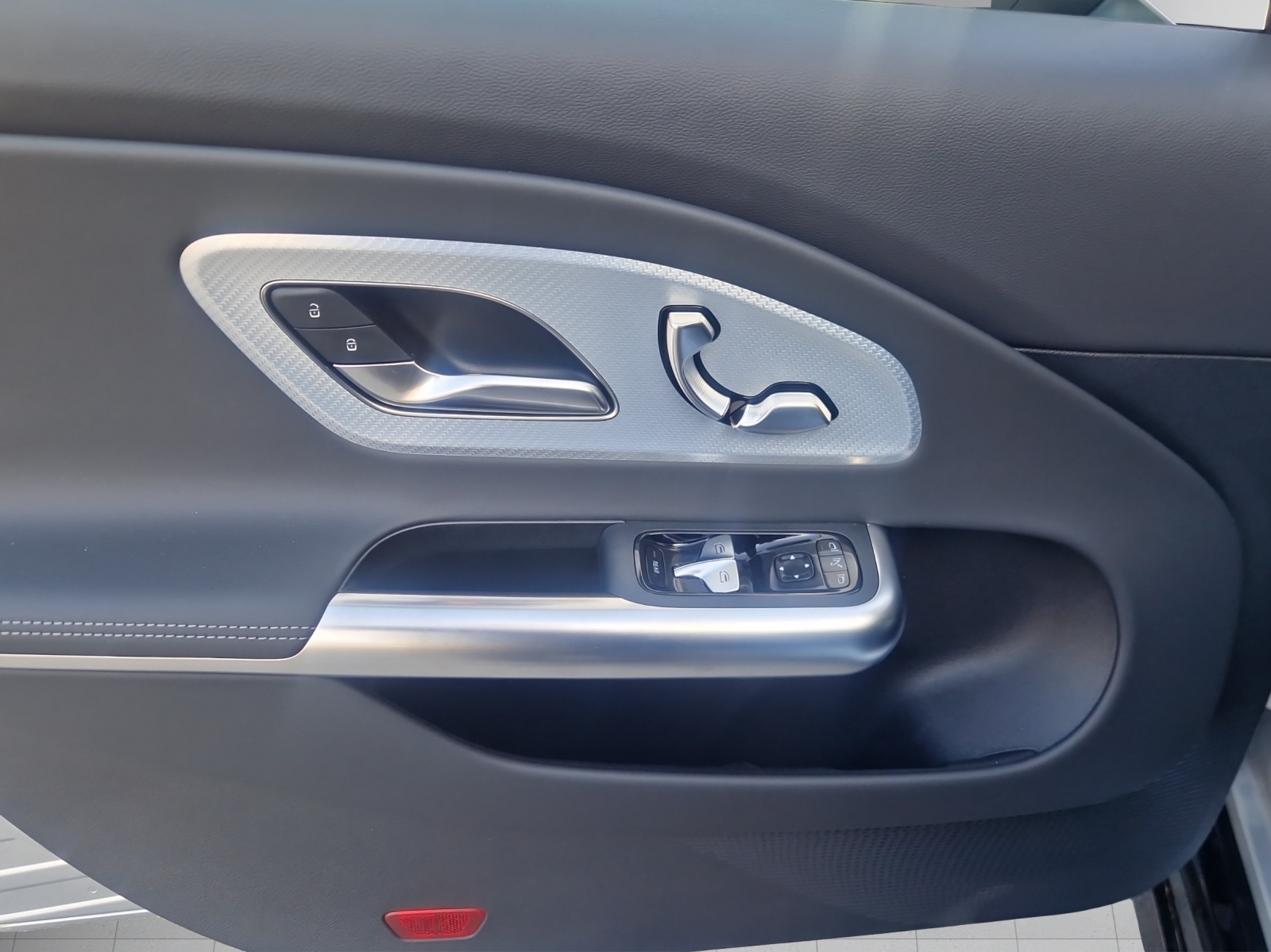 Image MERCEDES-BENZ CLA-200 CLA 200 8G-DCT 4Matic