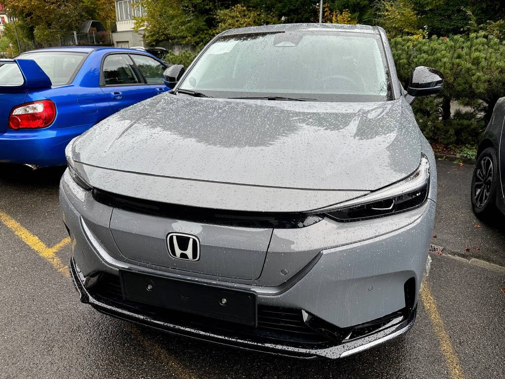 HONDA Ny1 Elegance (SUV / Gelndewagen)