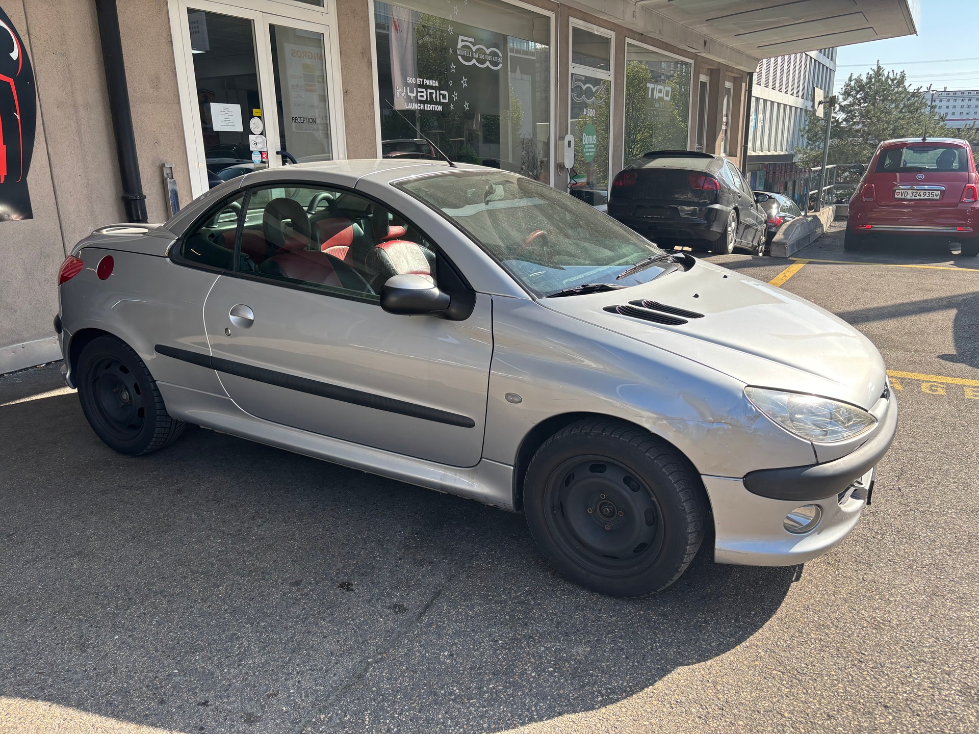 PEUGEOT 206CC-showroom-element-1